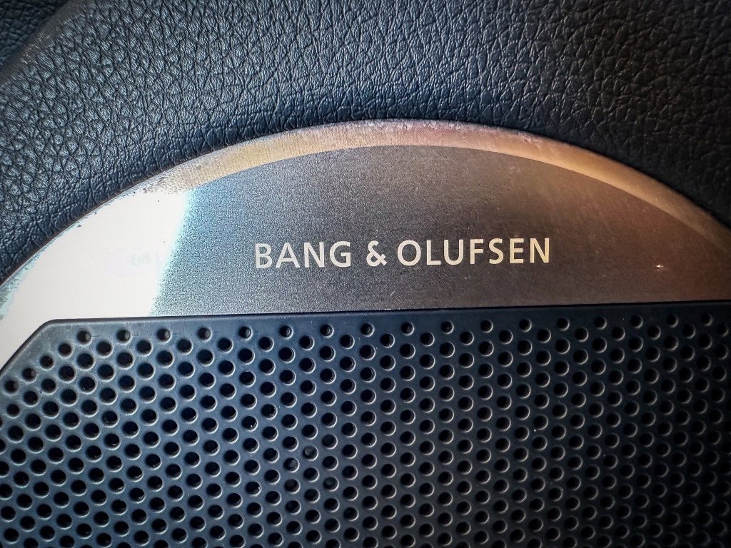 Used 2023 Genesis GV60 Performance image 22