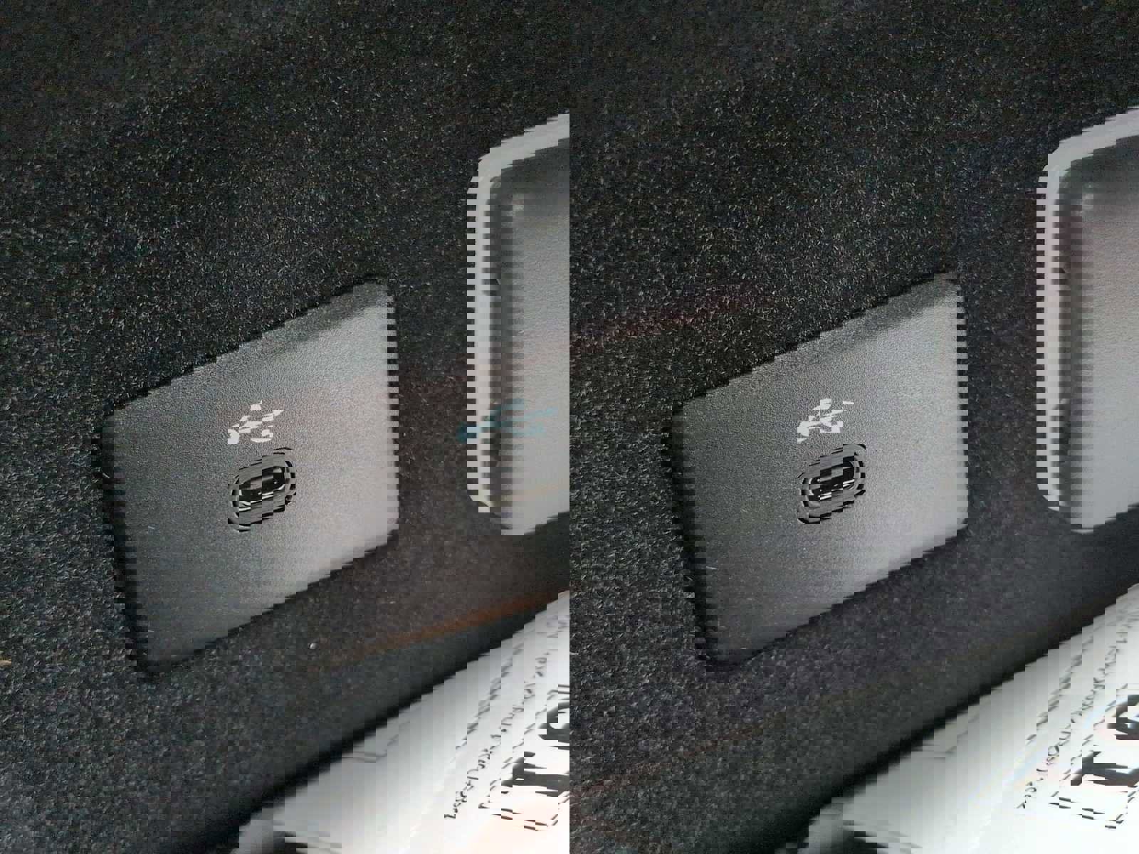 New 2026 Cadillac Lyriq V image 21