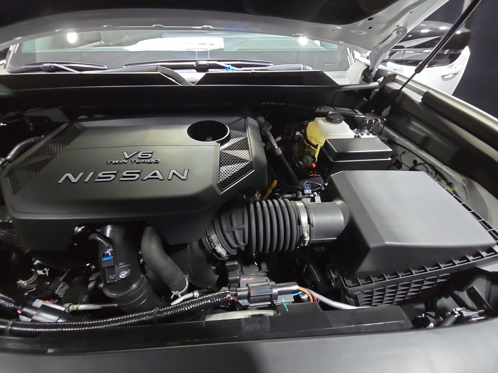 New 2025 Nissan Armada PRO-4X AWD/4WD image 22