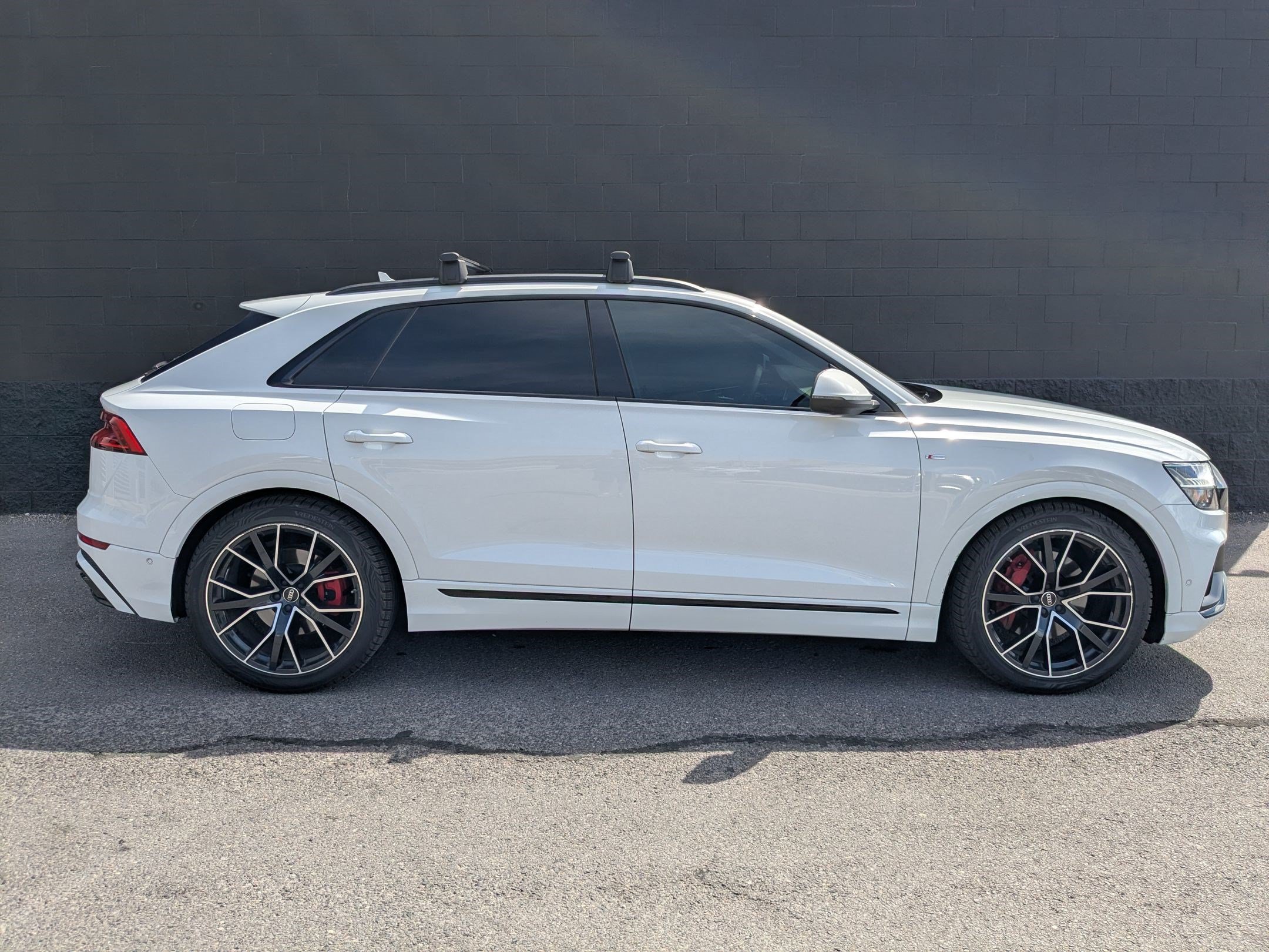 Used 2023 Audi Q8 Prestige w/ Prestige Package AWD/4WD image 2