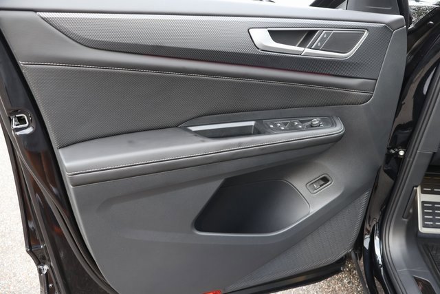 New 2026 Volkswagen Atlas Cross Sport SEL R-Line image 10