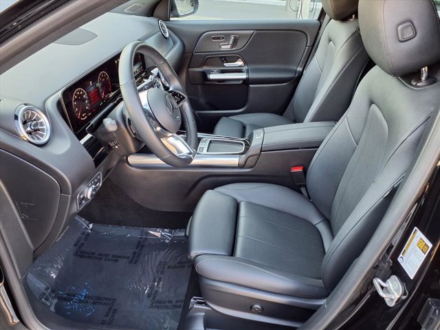 Used 2025 Mercedes-Benz GLA 250 4MATIC image 15