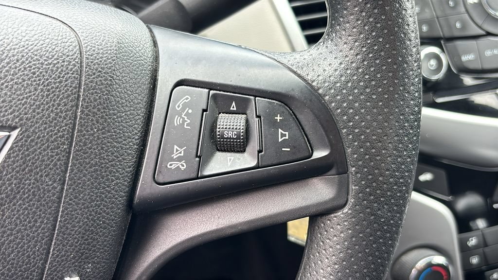Used 2015 Chevrolet Cruze LT FWD image 16