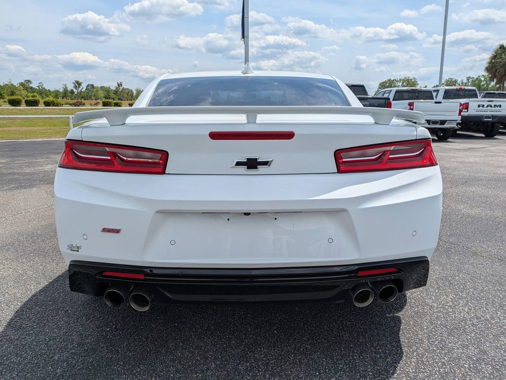 Used 2017 Chevrolet Camaro SS RWD image 7