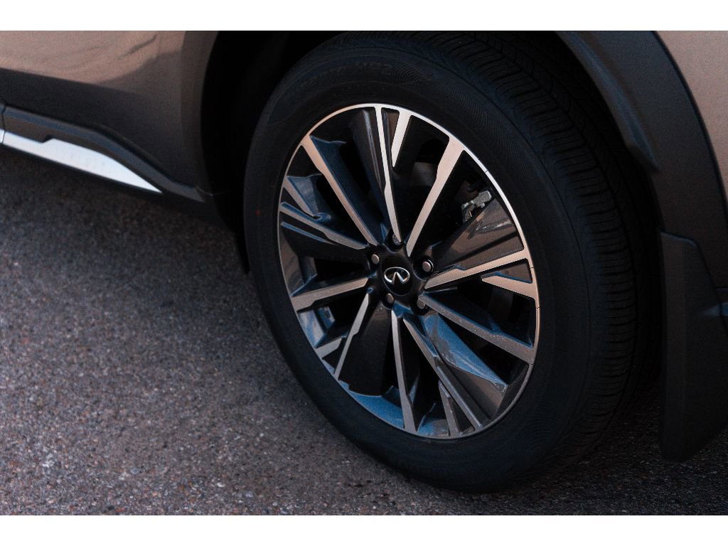 Certified 2026 INFINITI QX60 Luxe w/ Cargo Package image 5