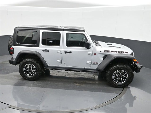 Used 2024 Jeep Wrangler Unlimited Rubicon w/ Capability Package image 31