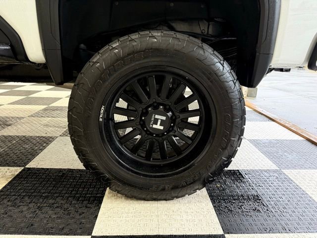 Used 2024 GMC Sierra 3500 AT4 w/ Technology Package image 11