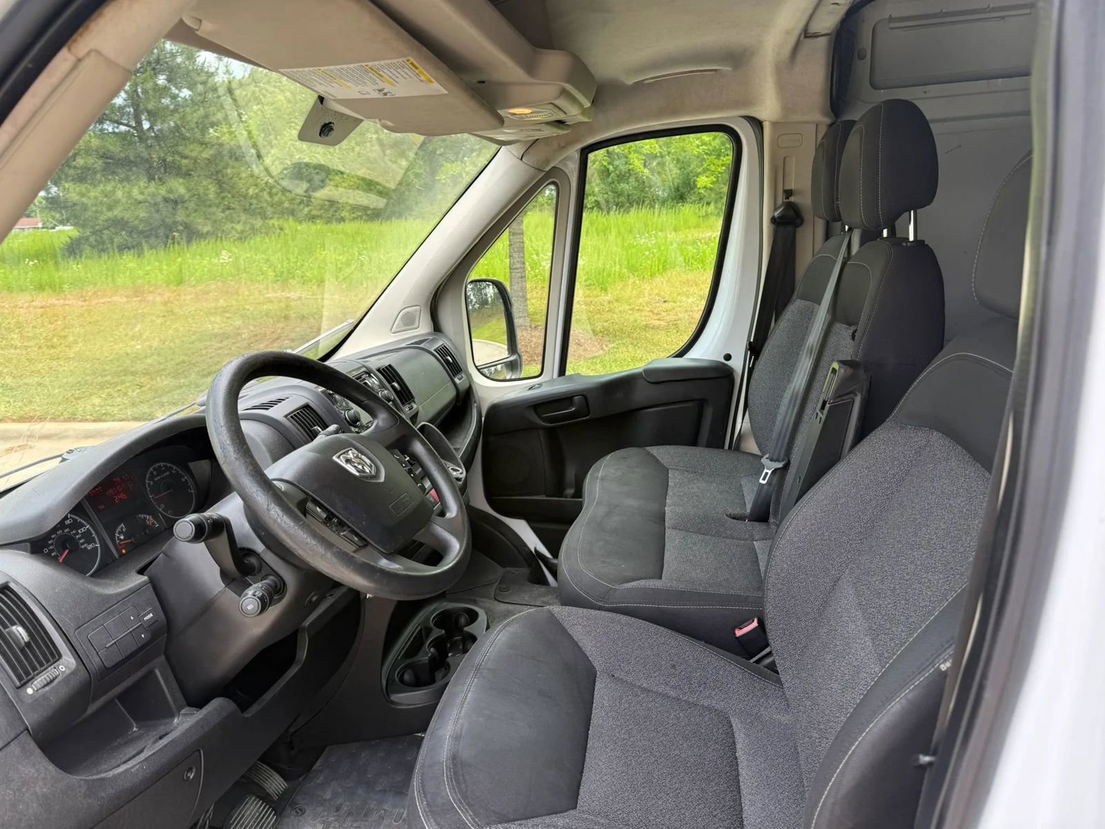 Used 2017 RAM ProMaster 2500 w/ Interior Convenience Group FWD image 12