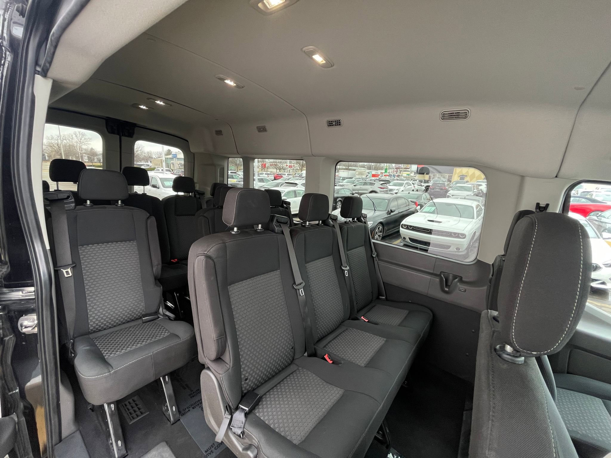 Used 2022 Ford Transit 350 XLT image 28