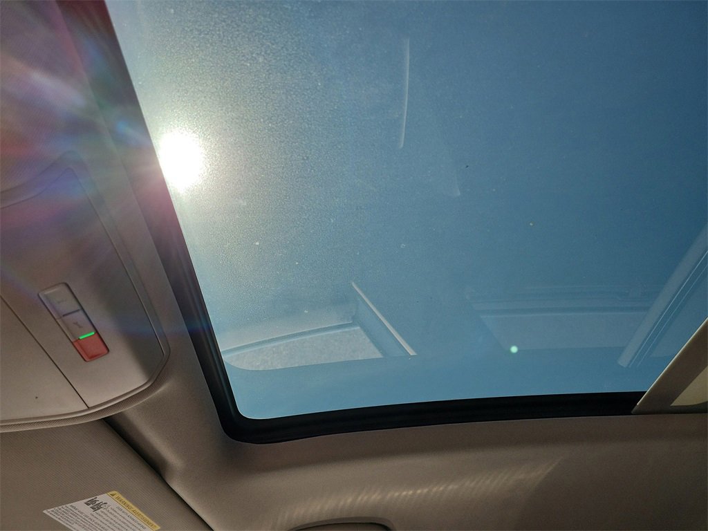 Used 2022 Volkswagen Atlas SE w/ Panoramic Sunroof Package image 32