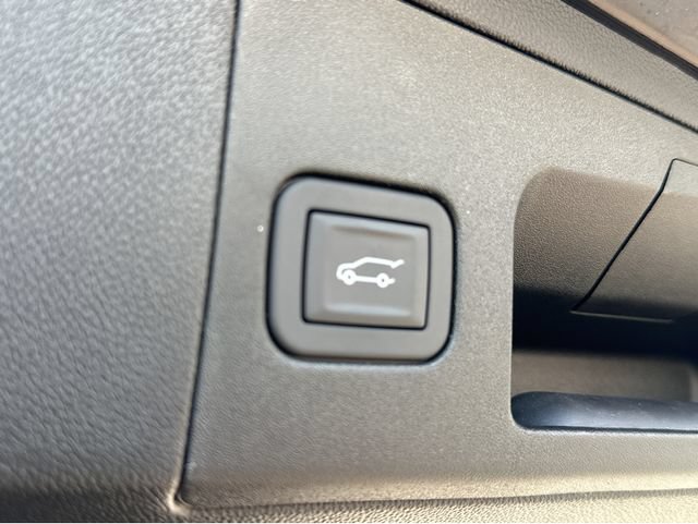 New 2026 Cadillac XT5 Premium Luxury w/ Driver Assist Package FWD image 32