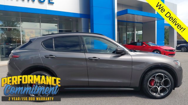 Used 2024 Alfa Romeo Stelvio Veloce AWD/4WD image 3