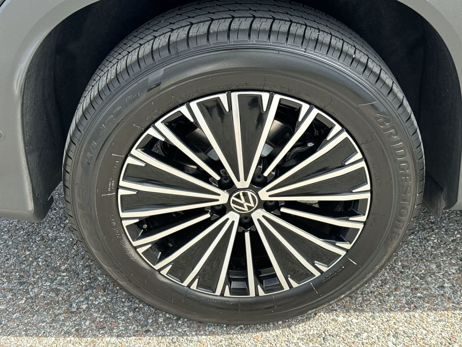 Certified 2025 Volkswagen Tiguan S w/ 18" Wheel Package FWD image 12