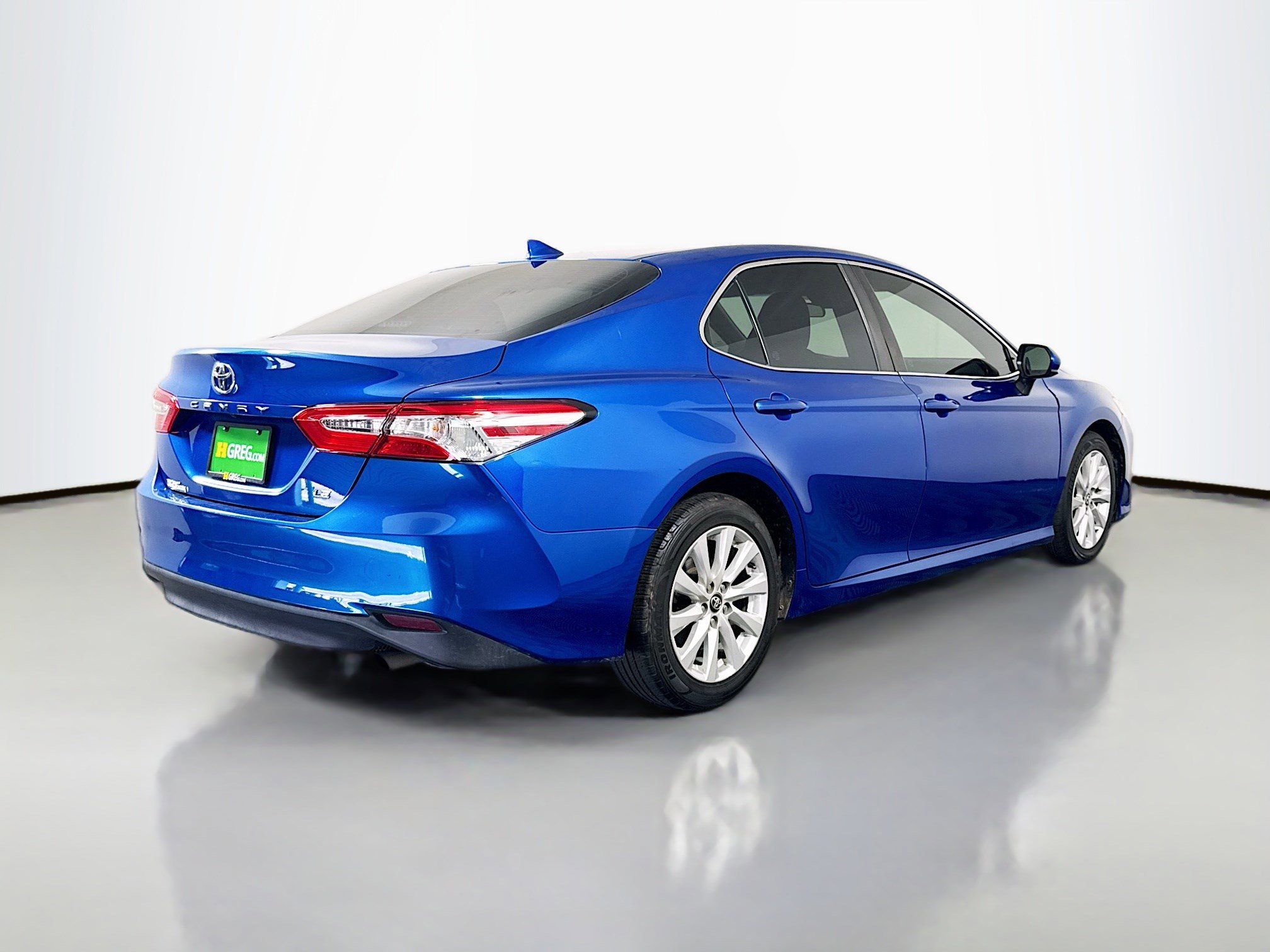 Used 2020 Toyota Camry LE w/ Carpet Mat Package image 10