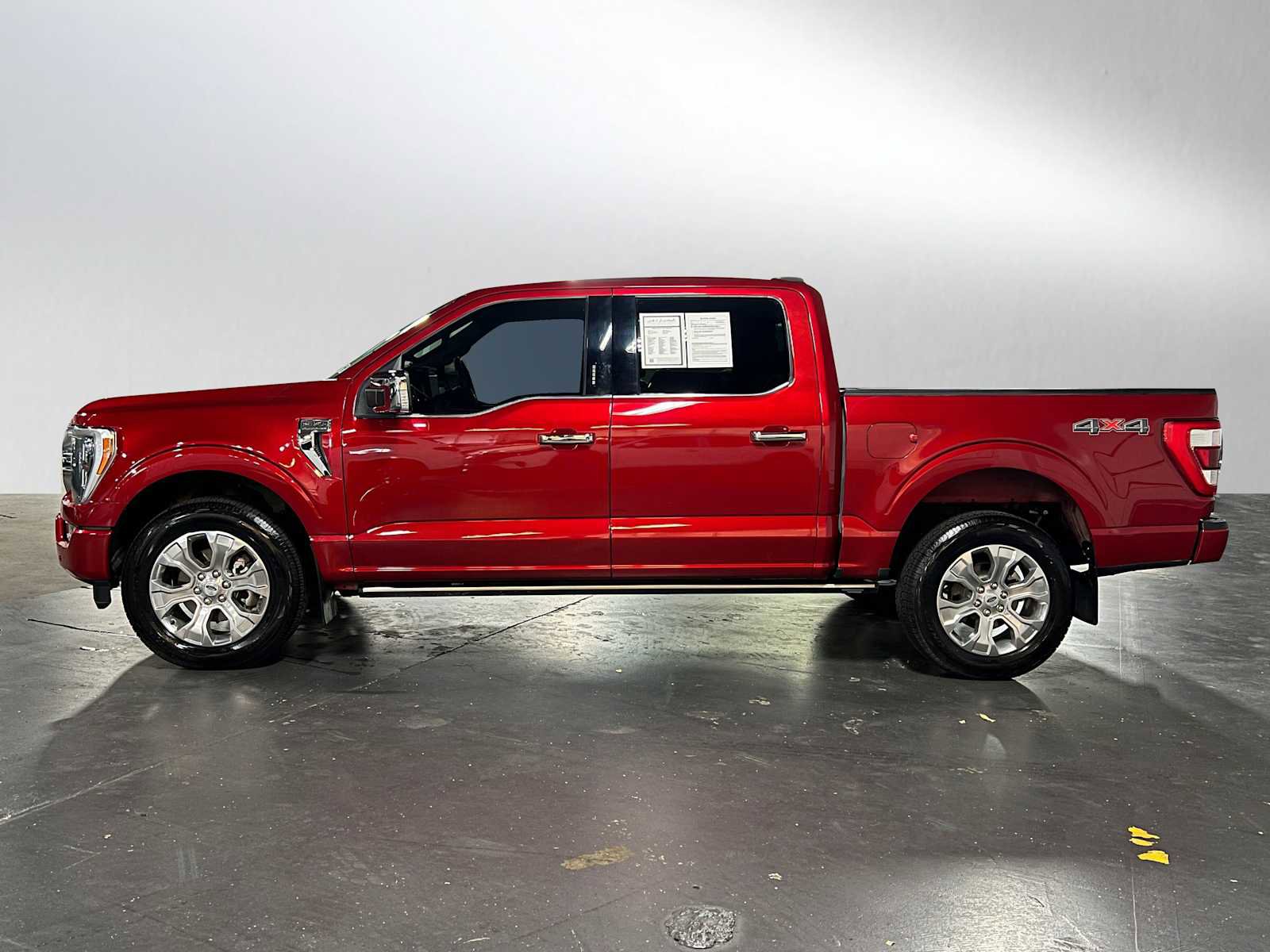 Used 2022 Ford F150 Platinum w/ Trailer Tow Package image 4
