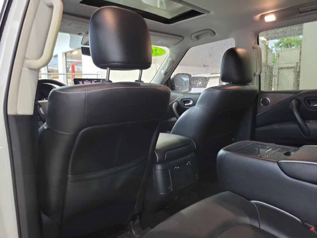 Used 2022 INFINITI QX80 Premium Select w/ All-Season Package RWD image 13