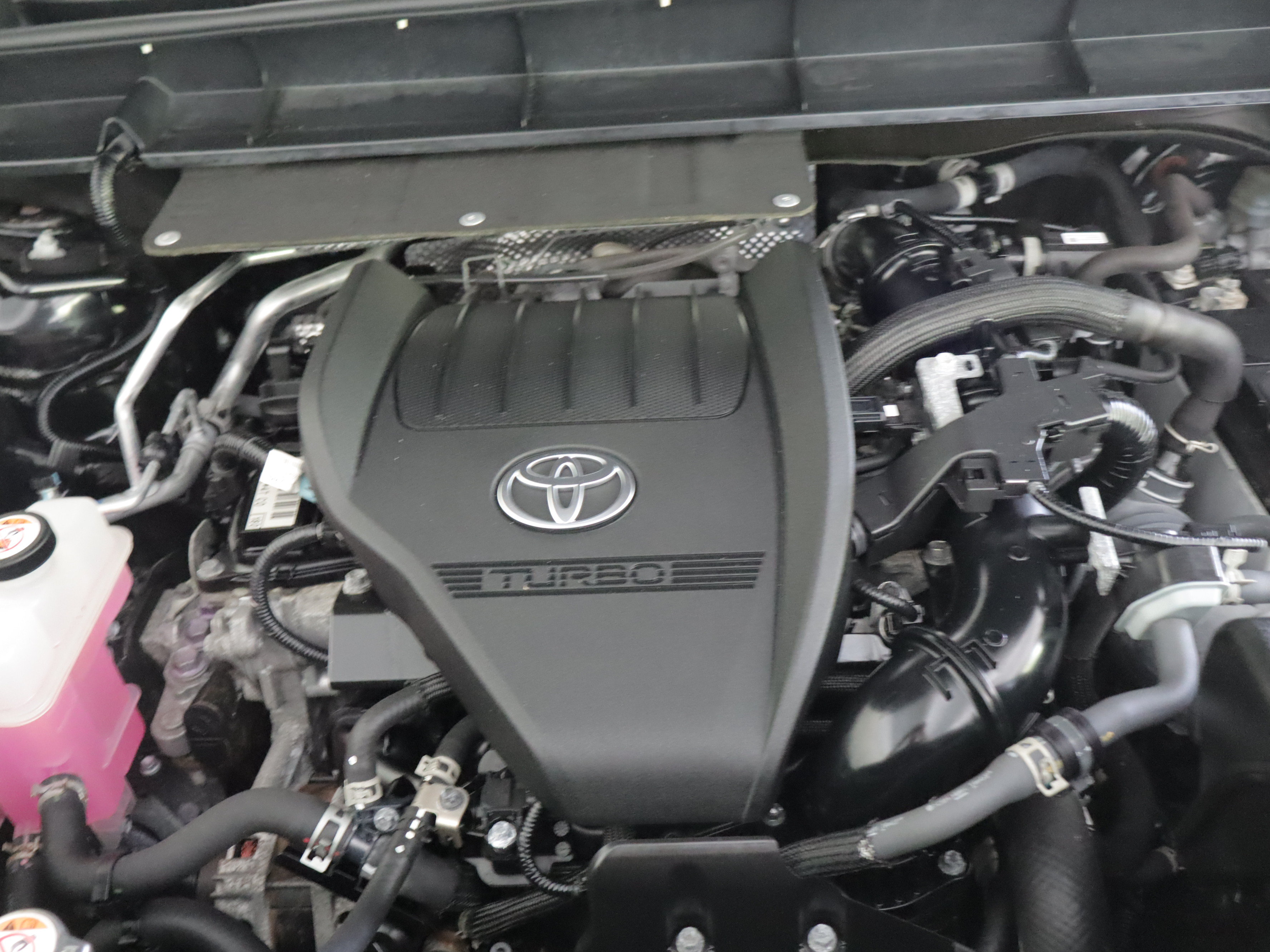 Used 2023 Toyota Highlander Limited AWD/4WD image 28