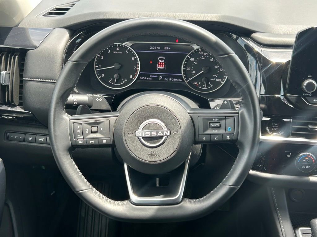 Certified 2025 Nissan Pathfinder SV FWD image 14
