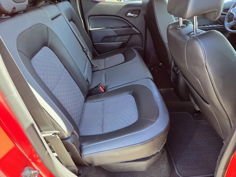 Used 2016 Chevrolet Colorado Z71 AWD/4WD image 14