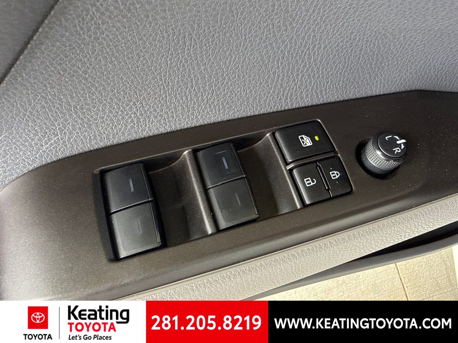Used 2023 Toyota Camry LE FWD image 11