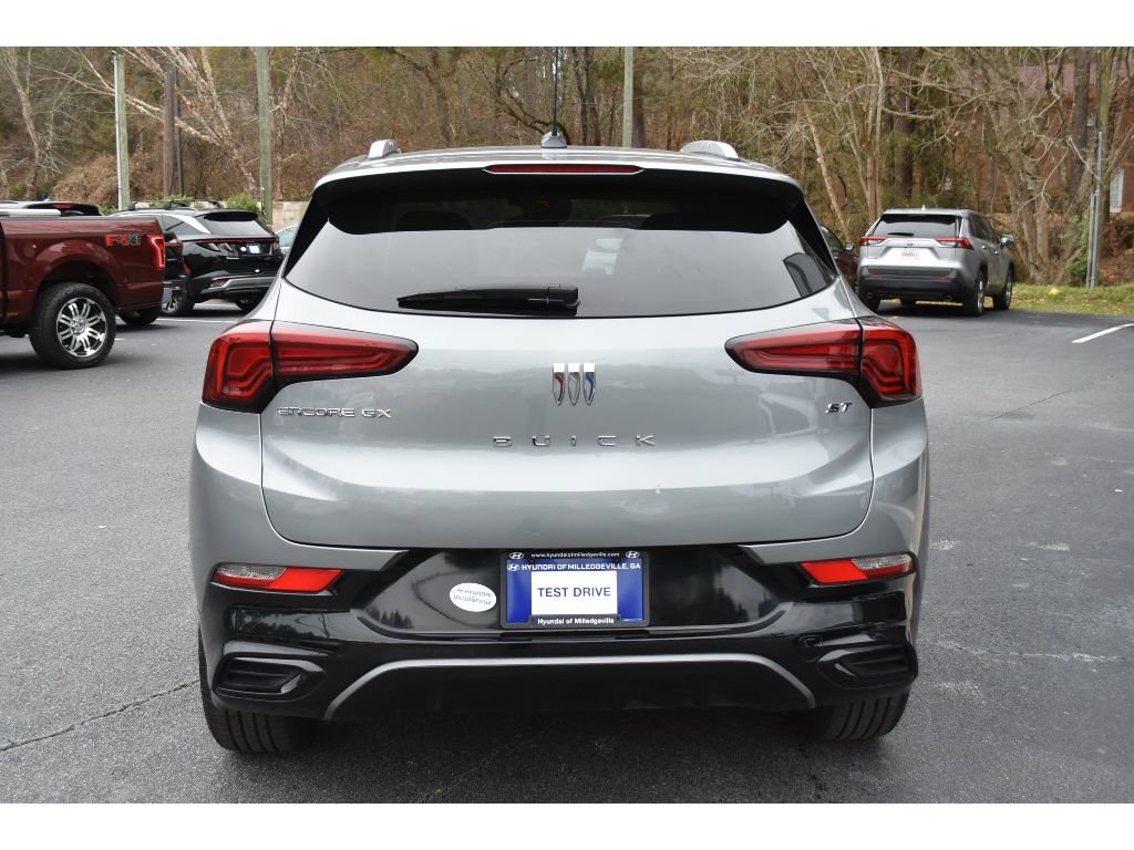 Used 2024 Buick Encore GX Sport Touring image 4