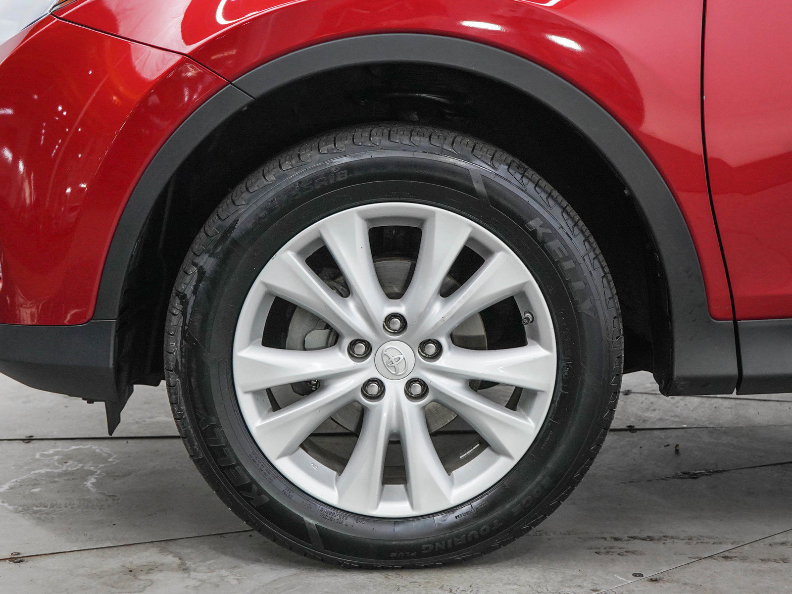 Used 2015 Toyota RAV4 Limited w/ Technology Package AWD/4WD image 29