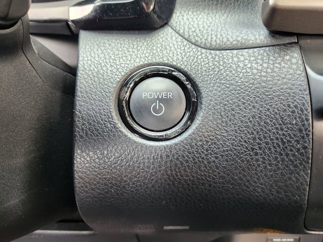 Used 2025 Toyota Camry SE w/ Convenience Package image 20