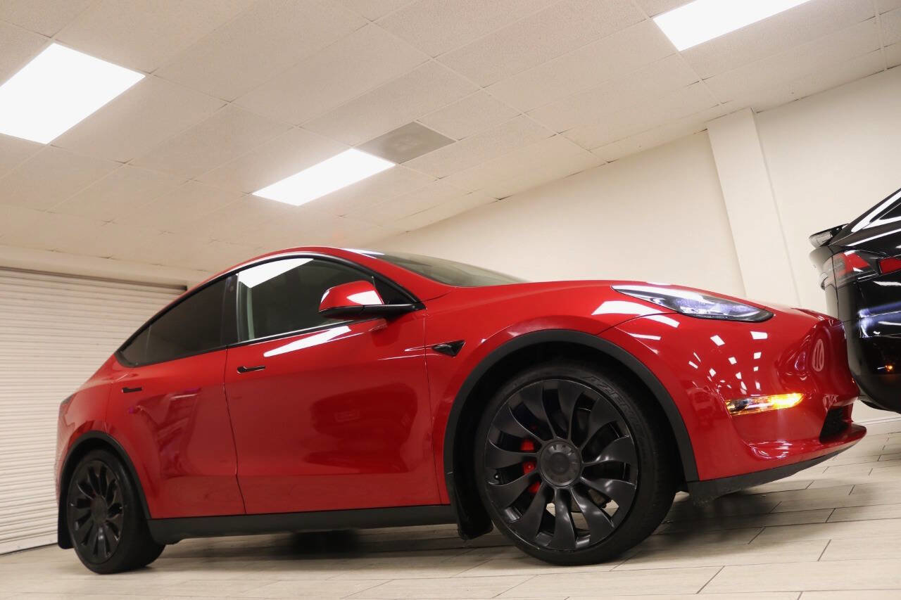 Used 2023 Tesla Model Y Performance image 8