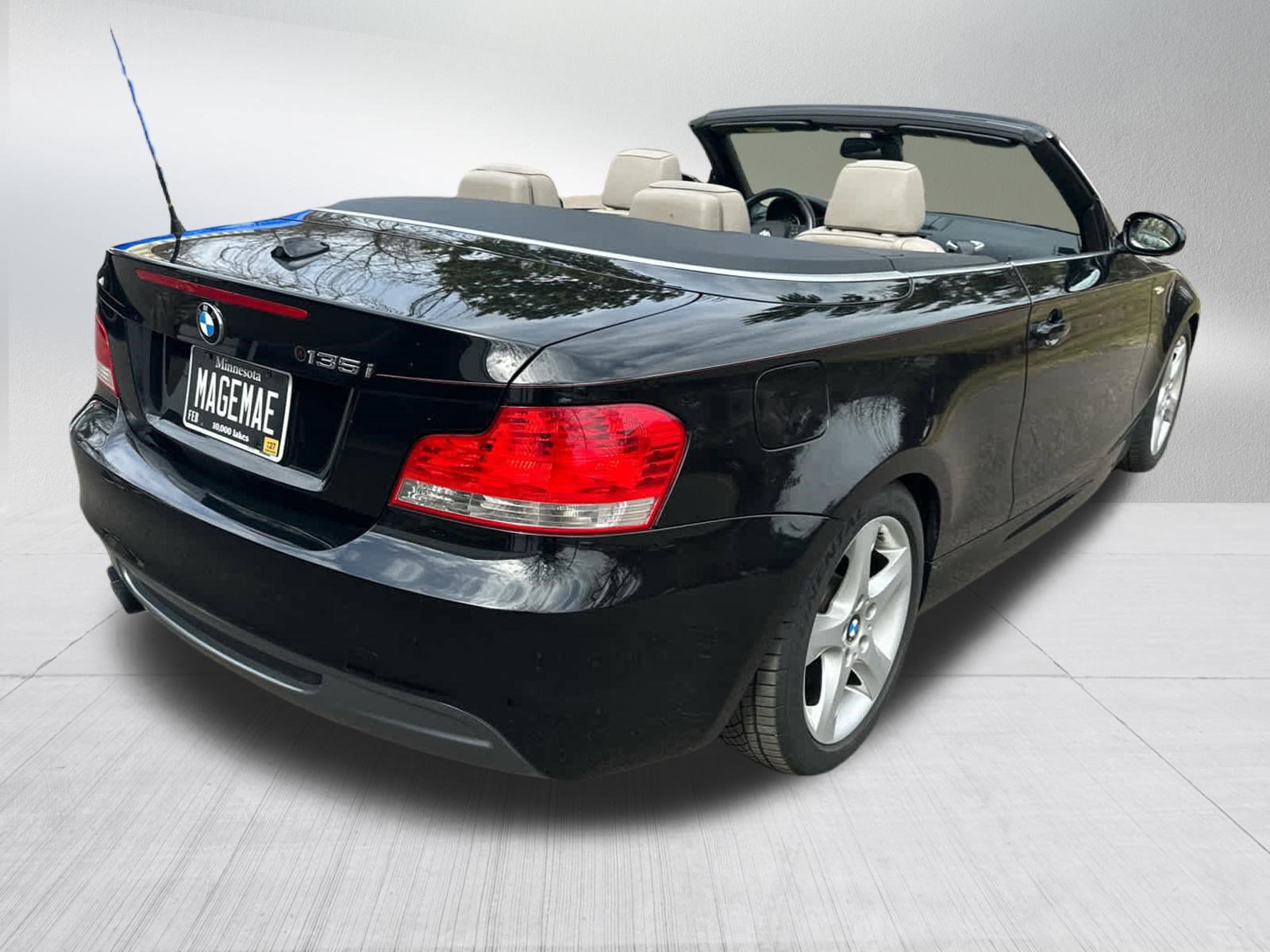 Used 2008 BMW 135i Convertible image 3