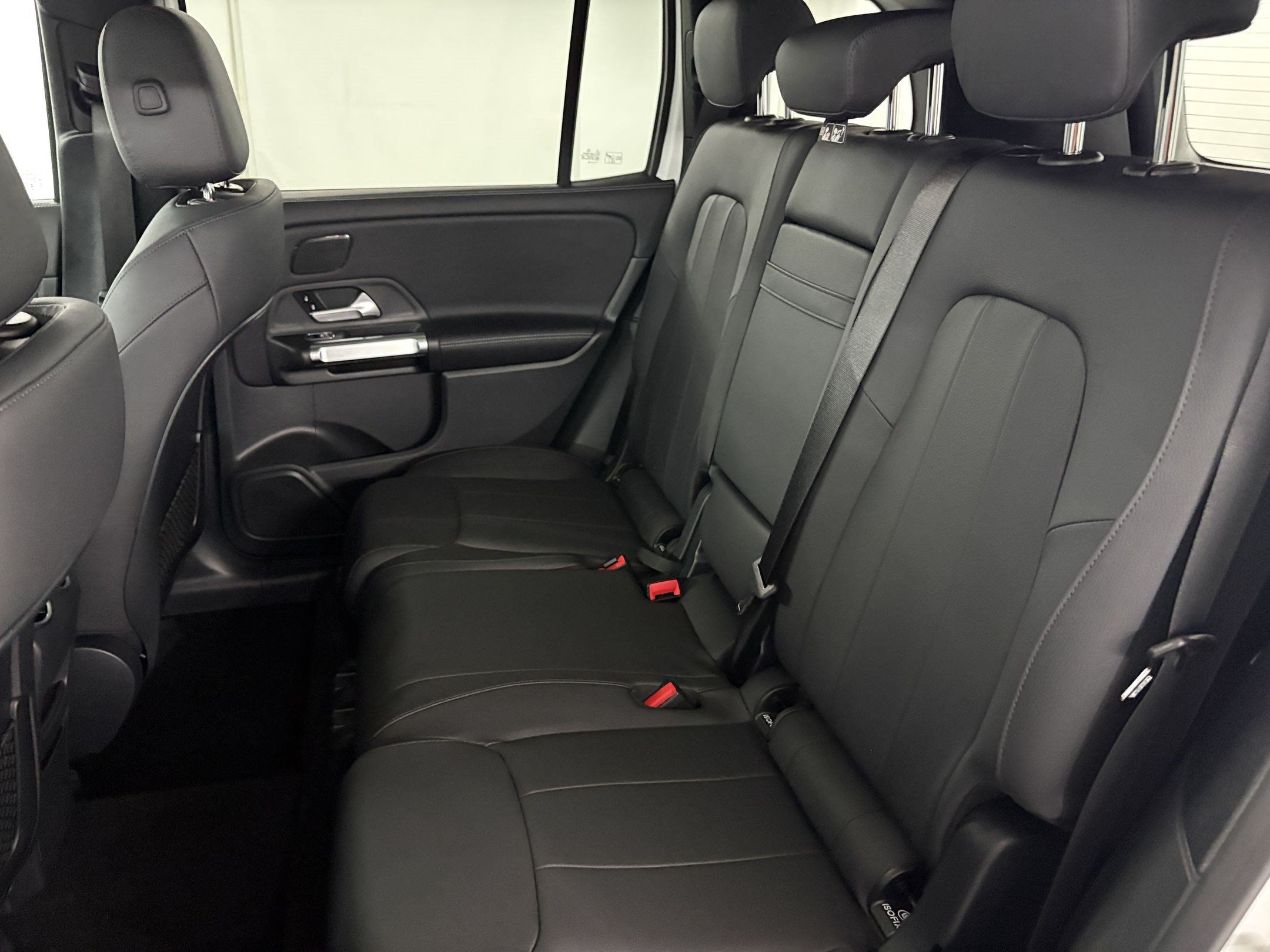 Certified 2026 Mercedes-Benz GLB 250 image 33