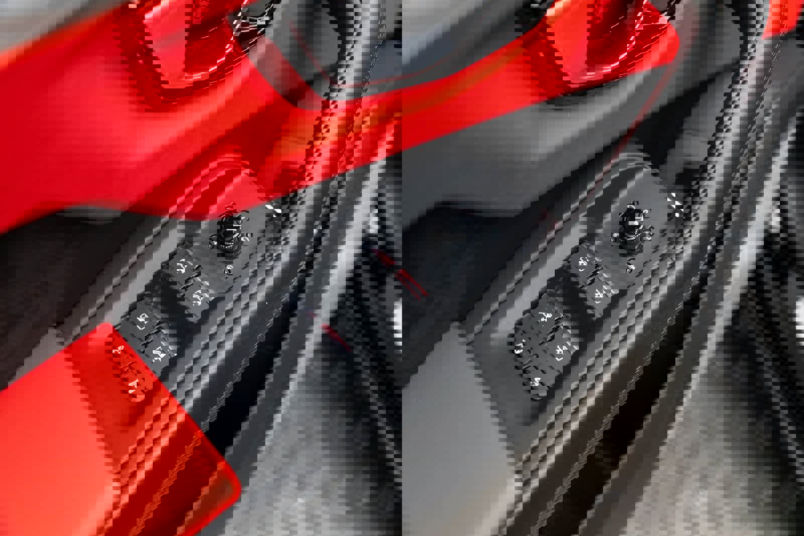 Used 2022 Lamborghini Urus image 24