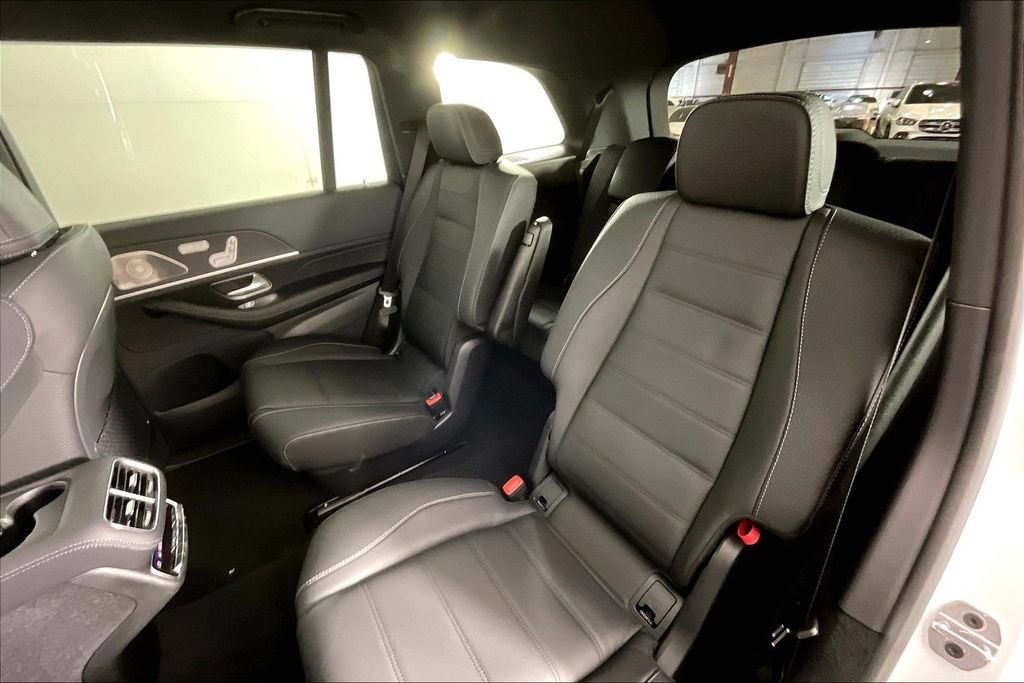 New 2026 Mercedes-Benz GLS 450 4MATIC image 10