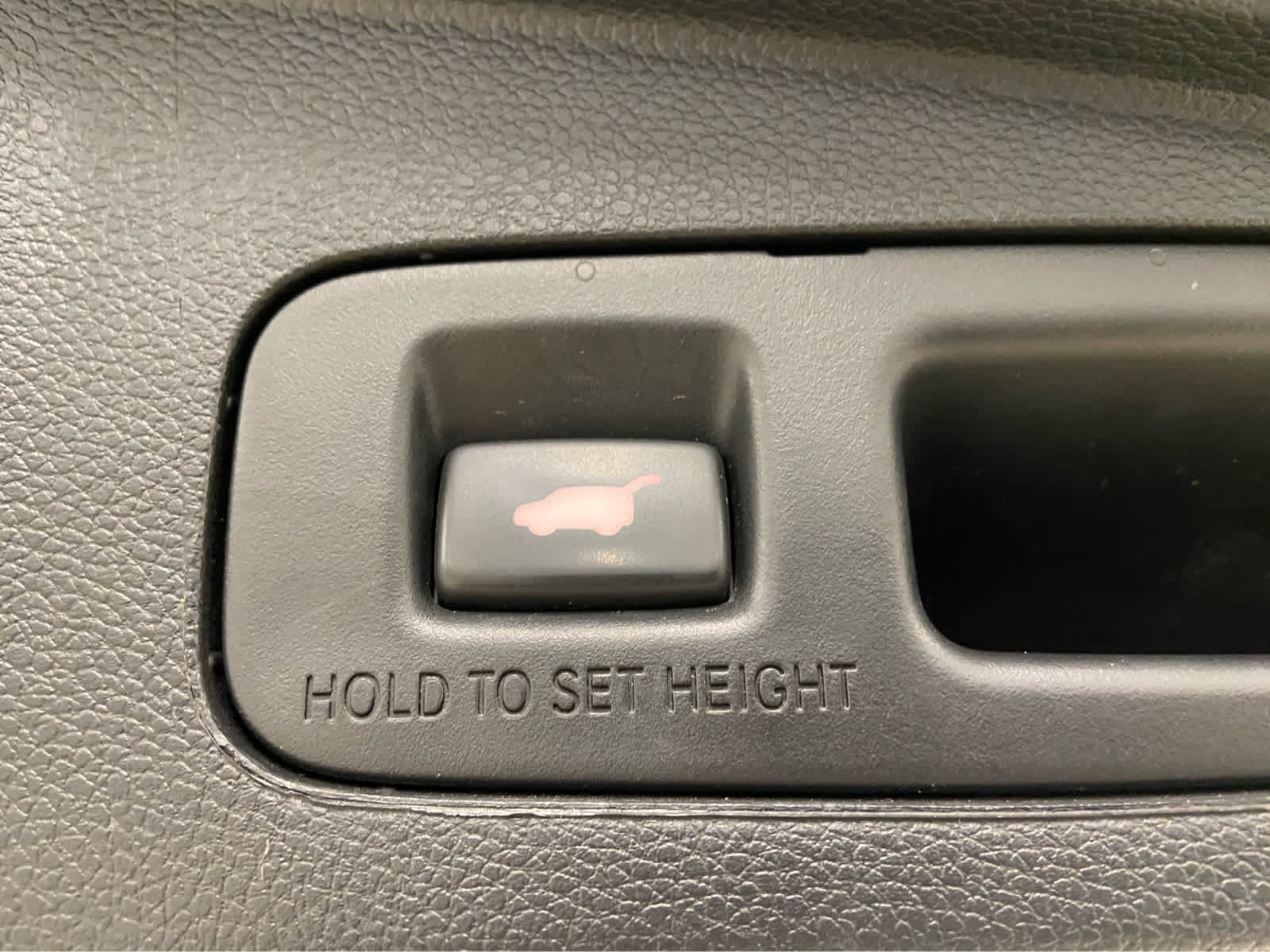 Used 2020 Honda CR-V Touring image 8