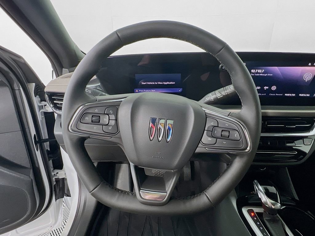 New 2025 Buick Envista Avenir image 10