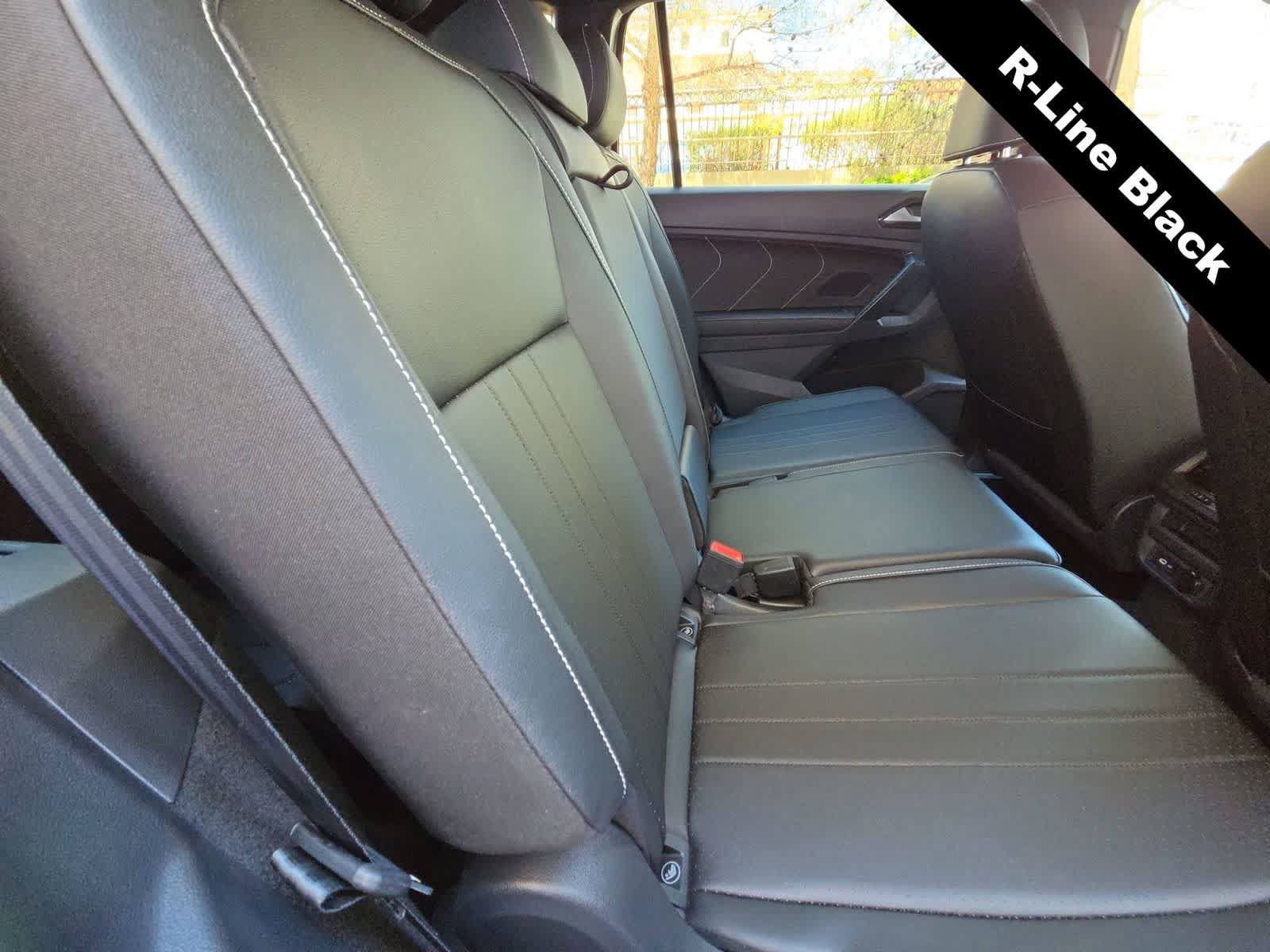 Used 2023 Volkswagen Tiguan SE R-Line FWD image 17