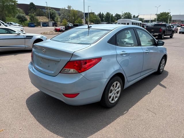 Used 2012 Hyundai Accent GLS FWD image 4