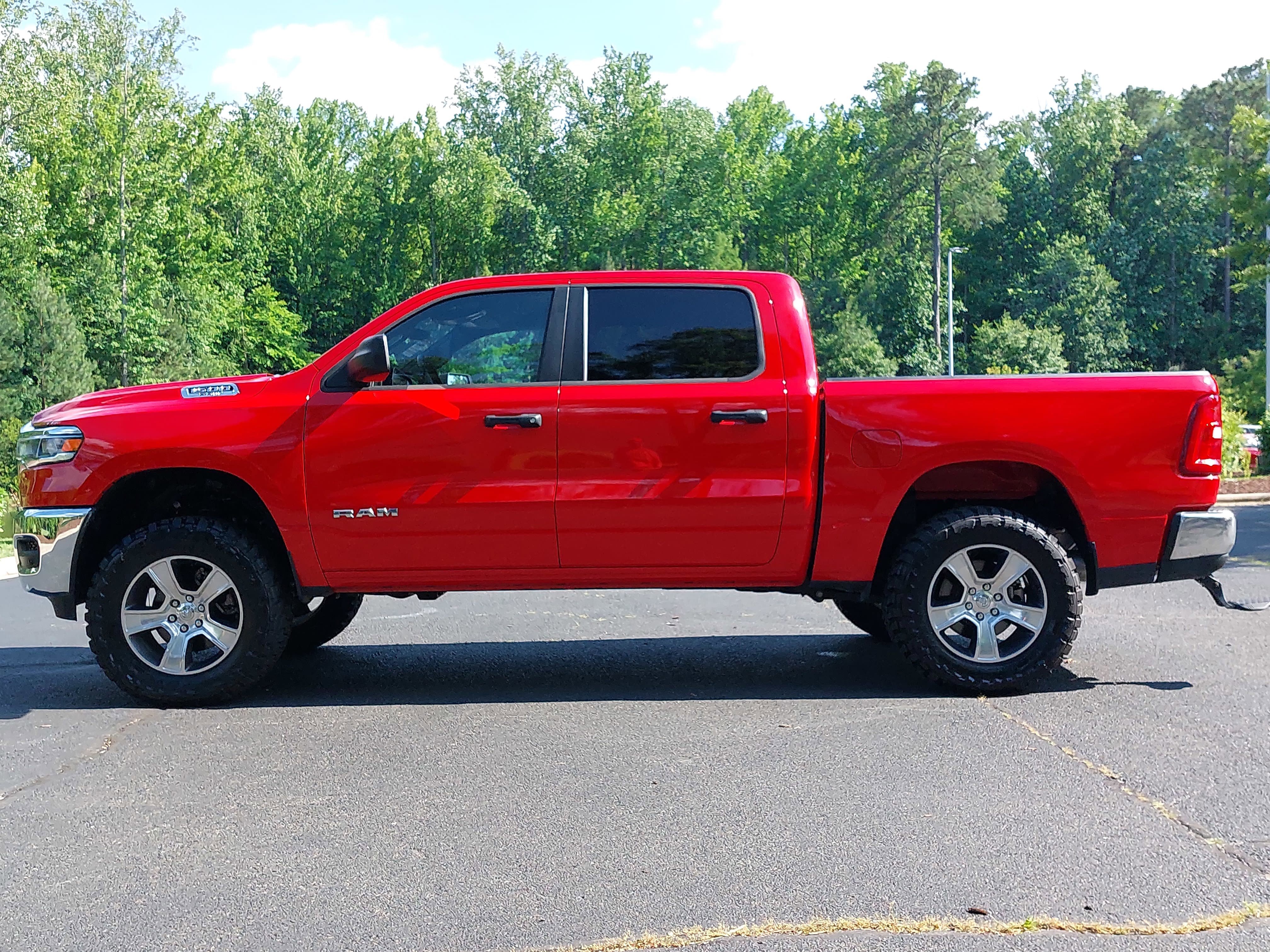 Used 2025 RAM 1500 Tradesman AWD/4WD image 2