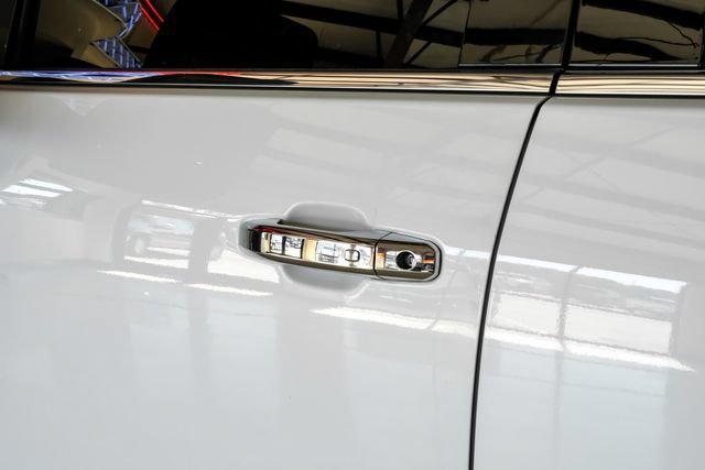 Used 2022 GMC Sierra 3500 Denali AWD/4WD image 33