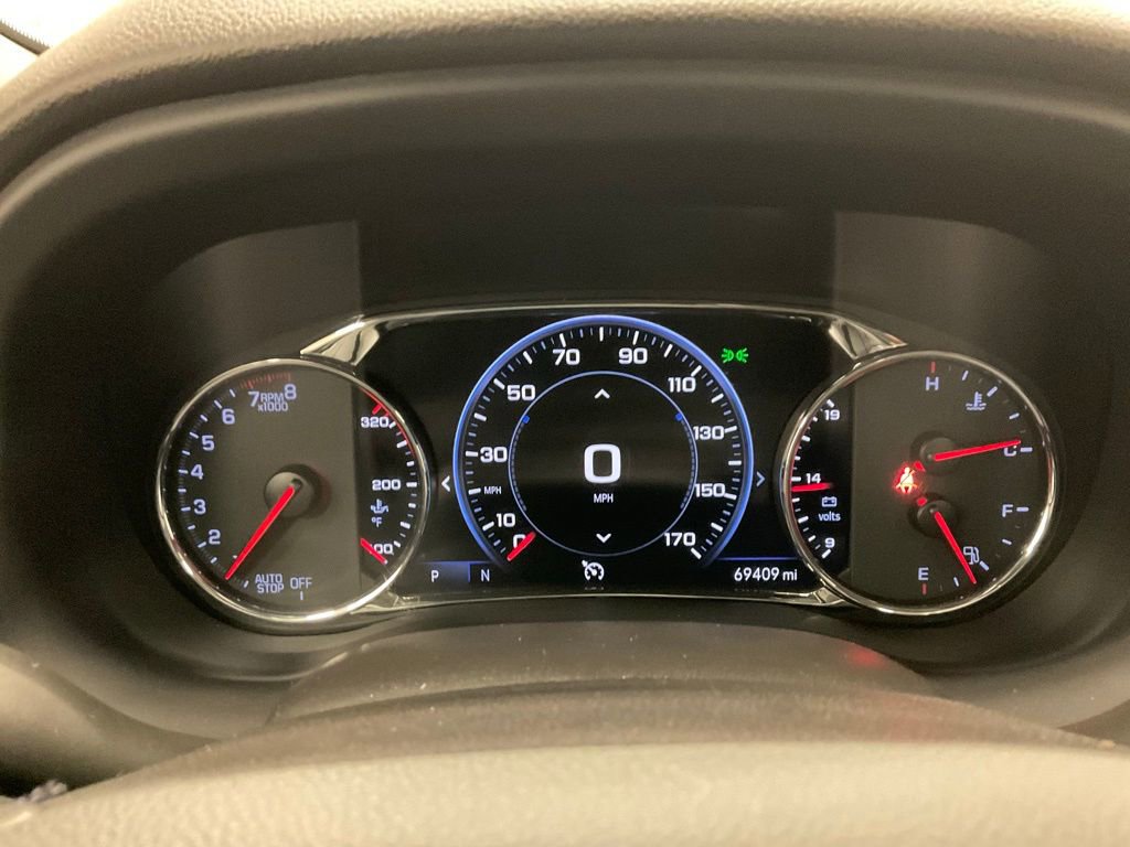 Used 2021 GMC Acadia AT4 w/ Technology Package image 16