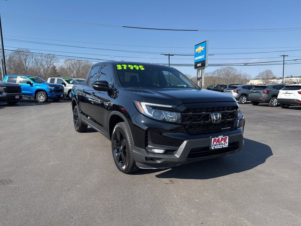 Used 2025 Honda Ridgeline Black Edition image 2