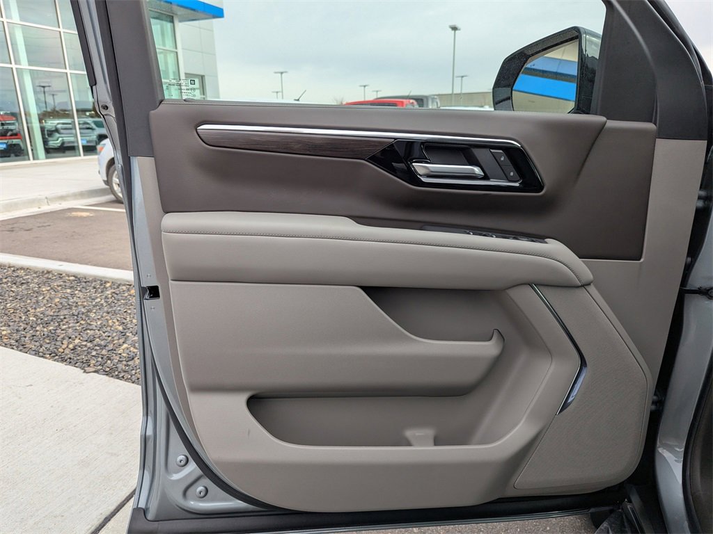 New 2026 Chevrolet Tahoe LS w/ LPO, Dark Essentials Package image 8