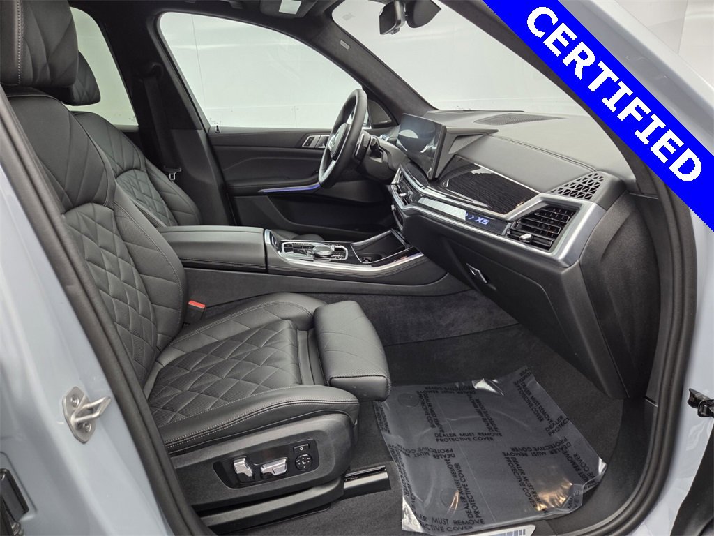 Used 2024 BMW X5 xDrive40i w/ M Sport Package image 13