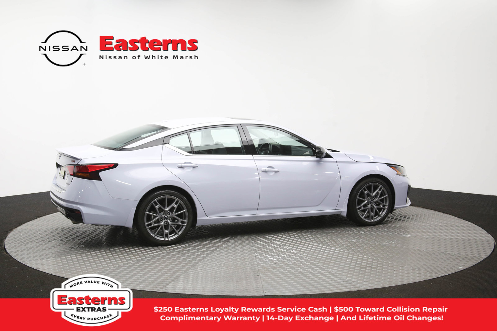 Used 2023 Nissan Altima 2.0 SR FWD image 42