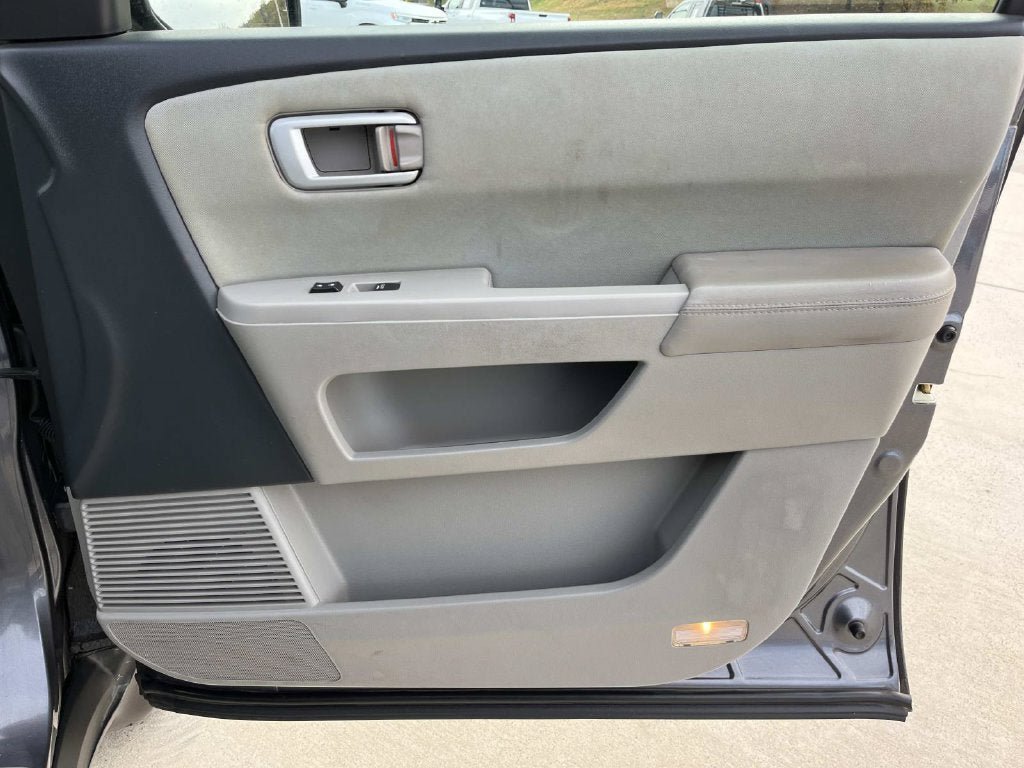 Used 2014 Honda Pilot LX image 24
