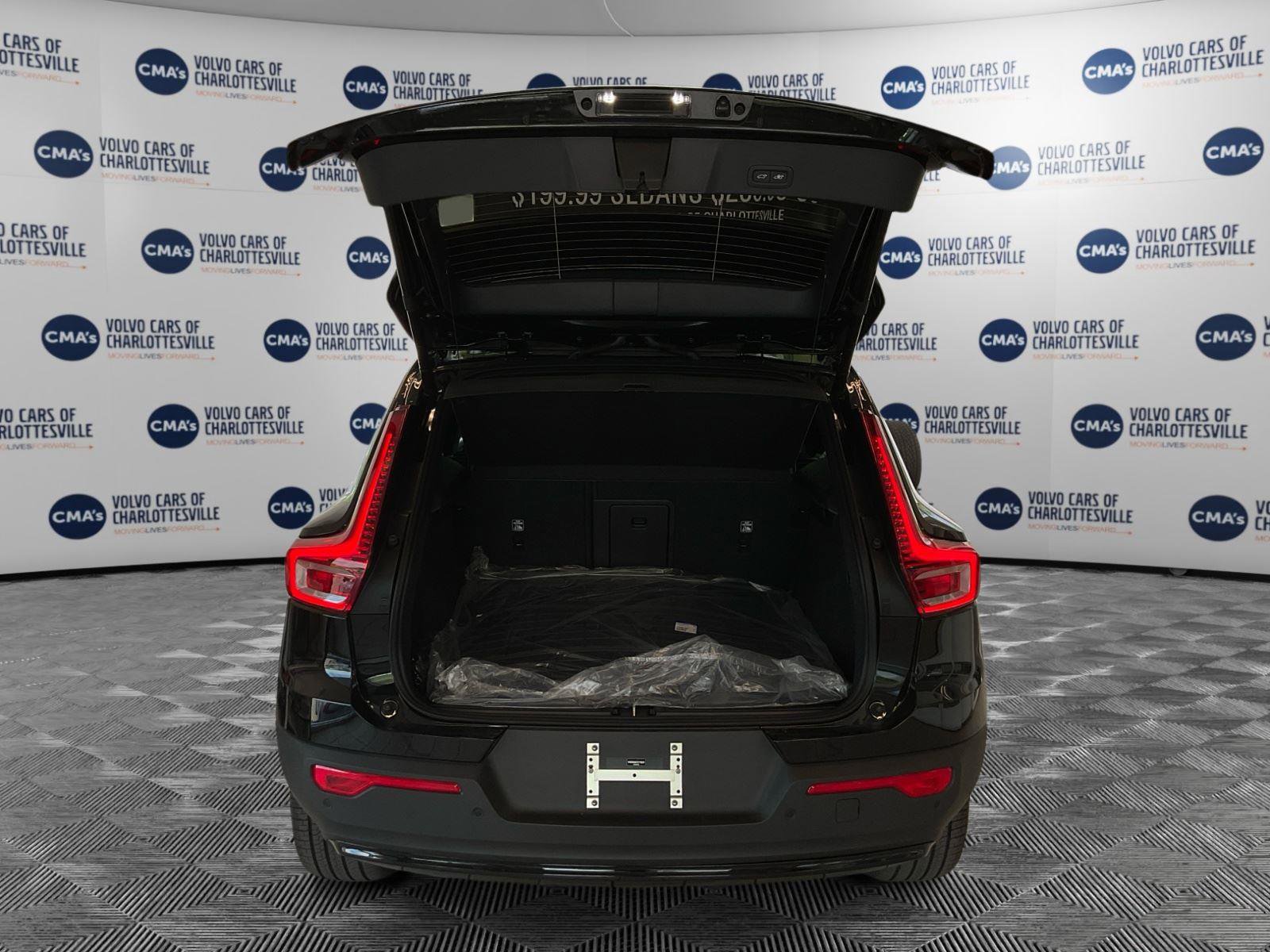 New 2026 Volvo EX40 Ultra AWD/4WD image 11
