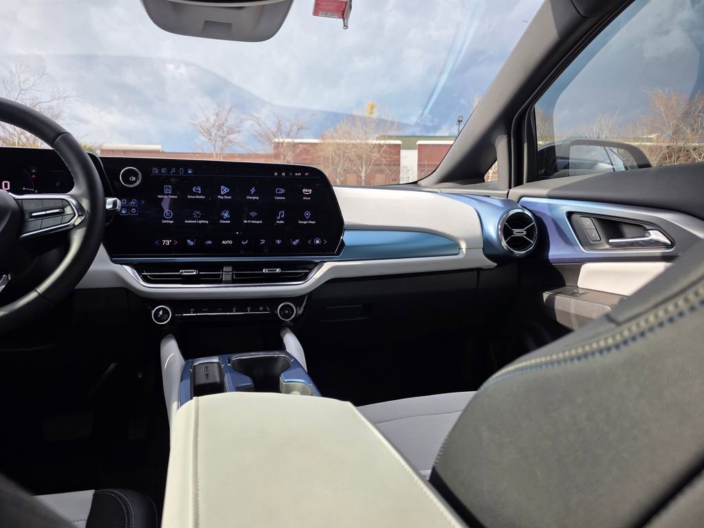 Used 2025 Chevrolet Equinox EV LT image 26