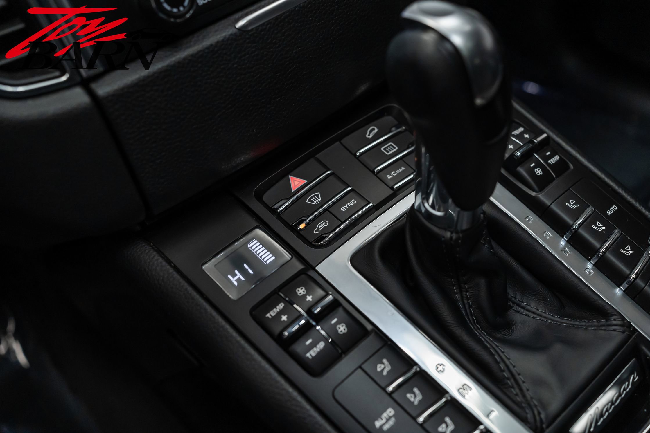 Used 2018 Porsche Macan GTS image 41