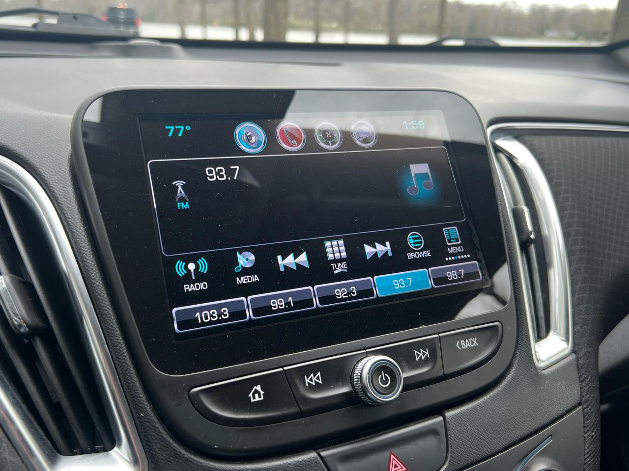 Used 2016 Chevrolet Malibu LT FWD image 16