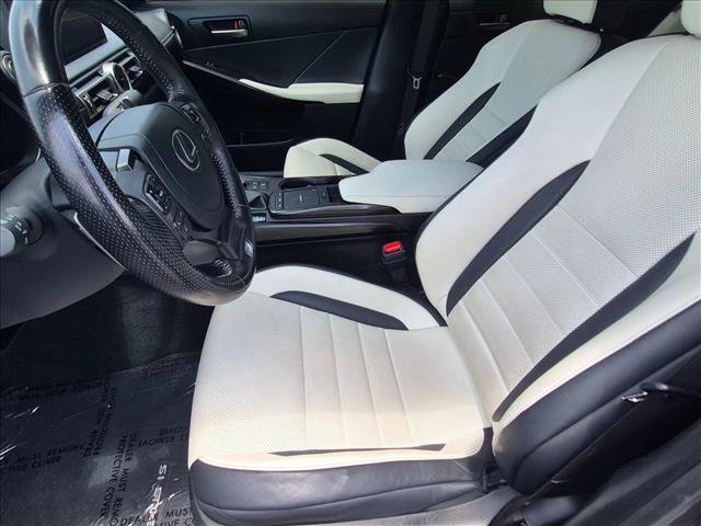 Used 2022 Lexus IS 350 F Sport RWD image 16