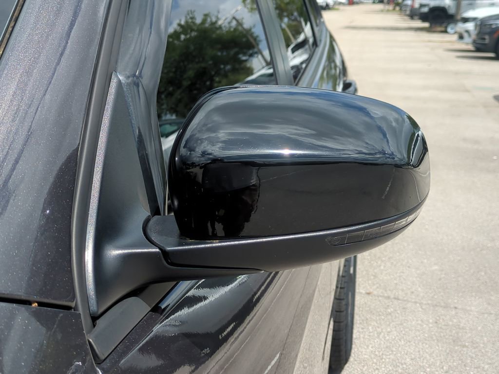 Used 2022 Jeep Cherokee Limited w/ Elite Package image 13